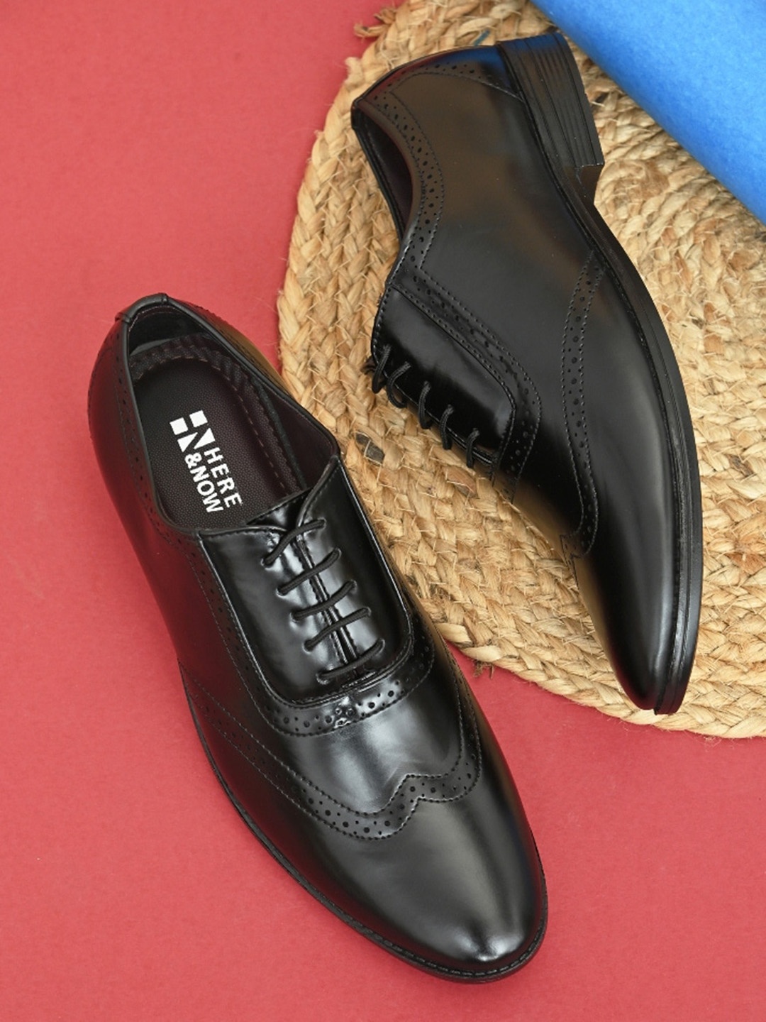 

HERE&NOW Men Textured Formal Brogues, Black