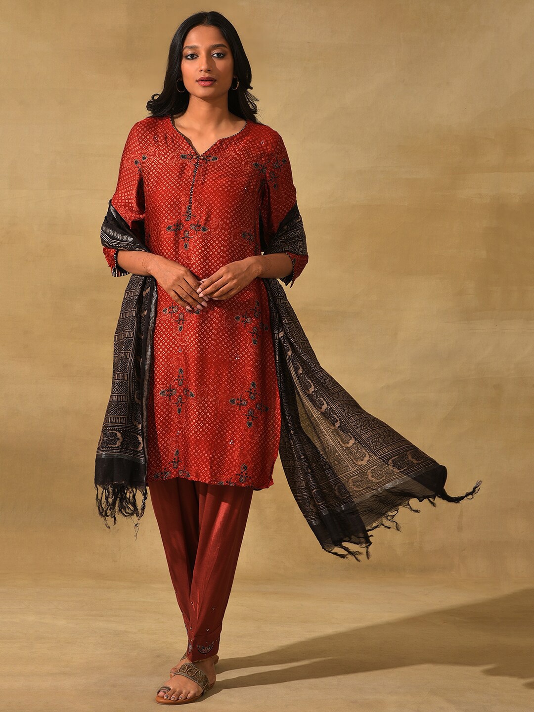 

W The Folksong Collection Ethnic Motifs Printed Dupatta, Black
