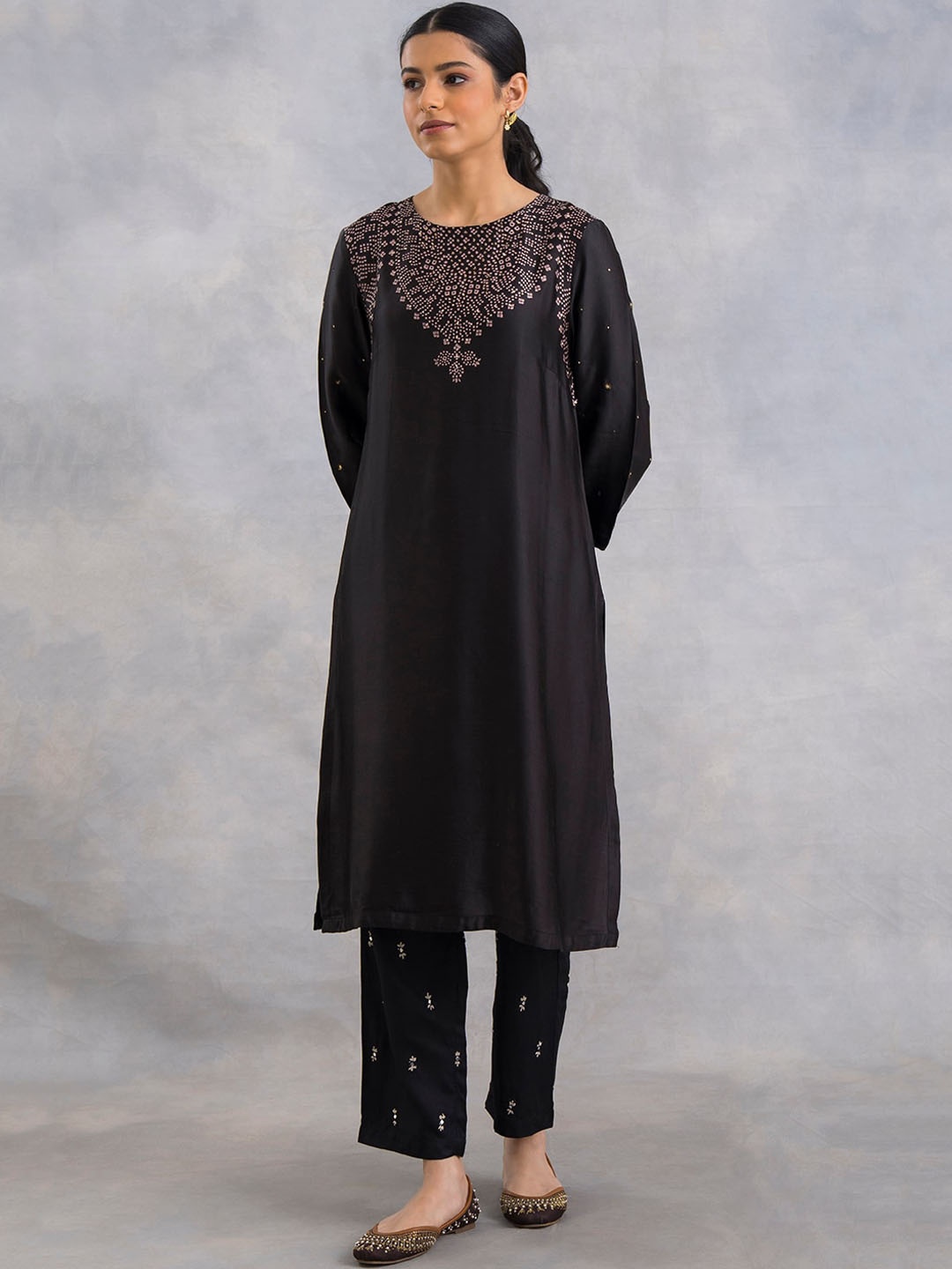 

W The Folksong Collection- Bandhani Printed Kurta, Black