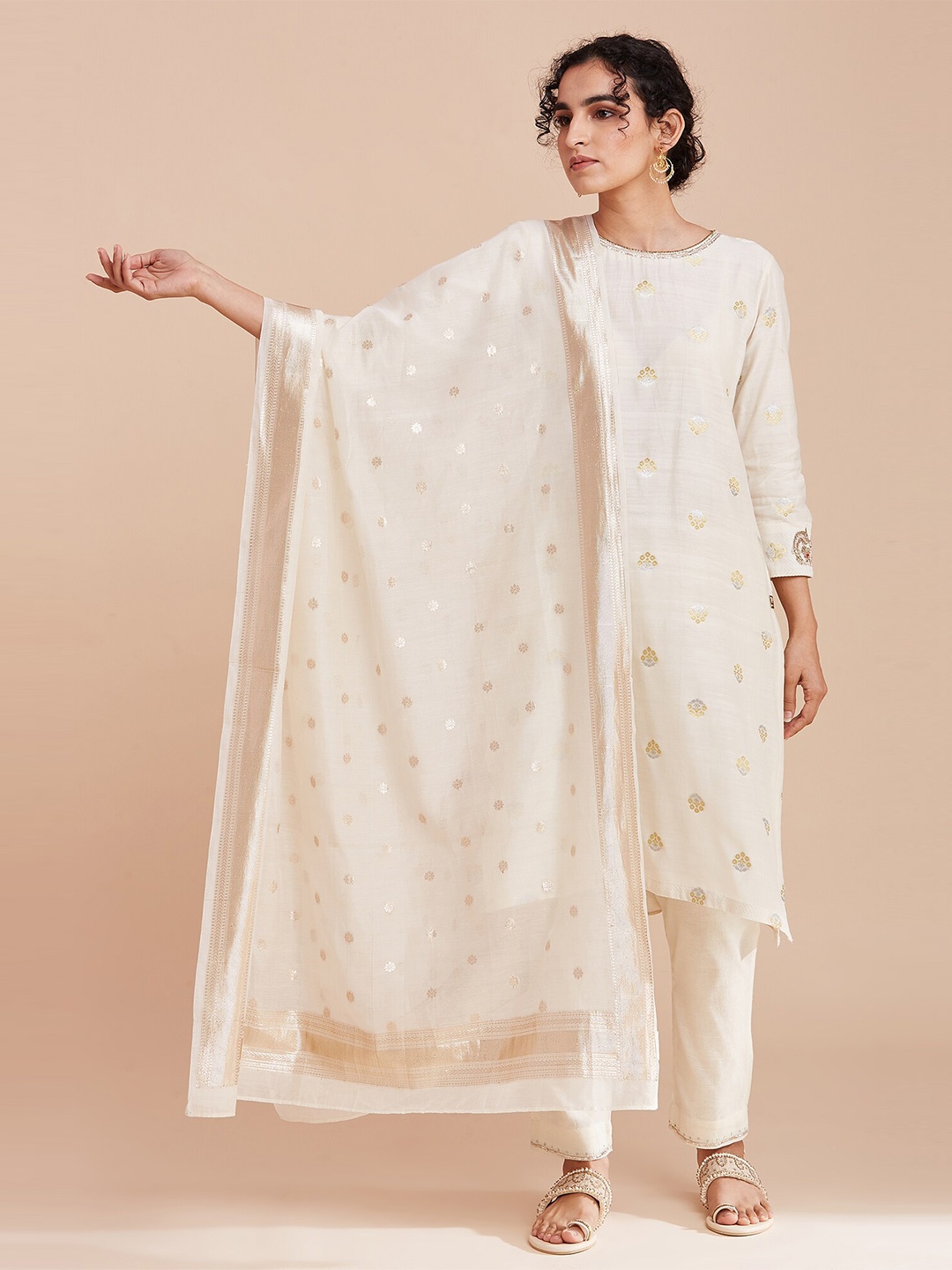 

W The Folksong Collection White & Gold-Toned Ethnic Motifs Printed Dupatta