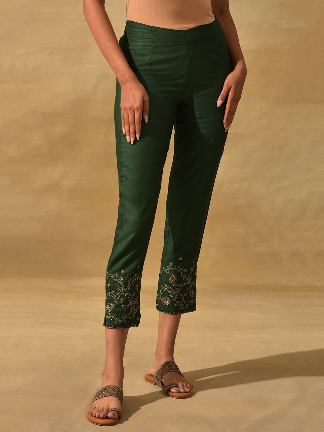 

W The Folksong Collection Women Embroidered Slim Fit Trousers, Green