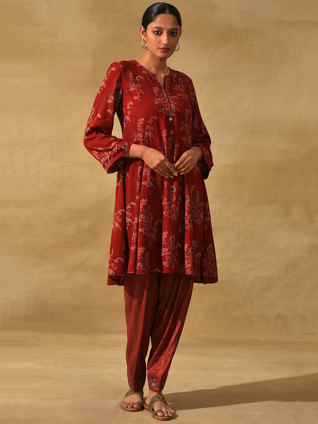 

W The Folksong Collection Ethnic Motifs Printed Flared Sleeves Indie Prints Kurta, Red