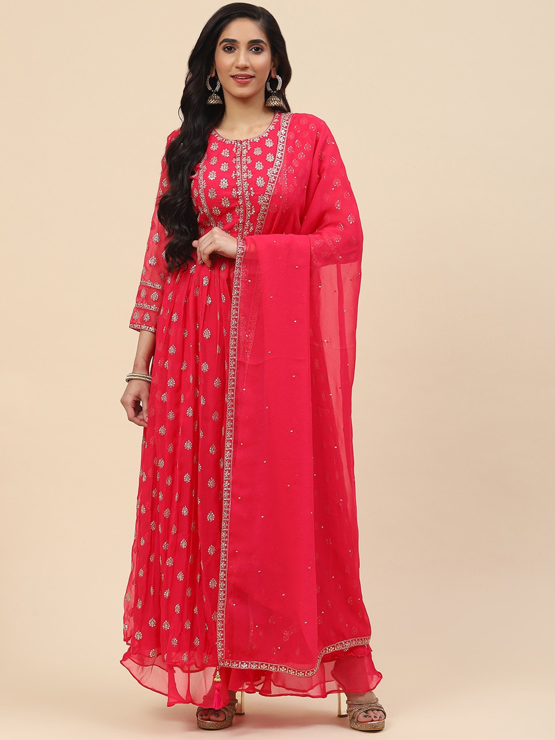 

Meena Bazaar Women Floral Embroidered High Slit Sequinned Kurta With Sharara & Dupatta, Fuchsia