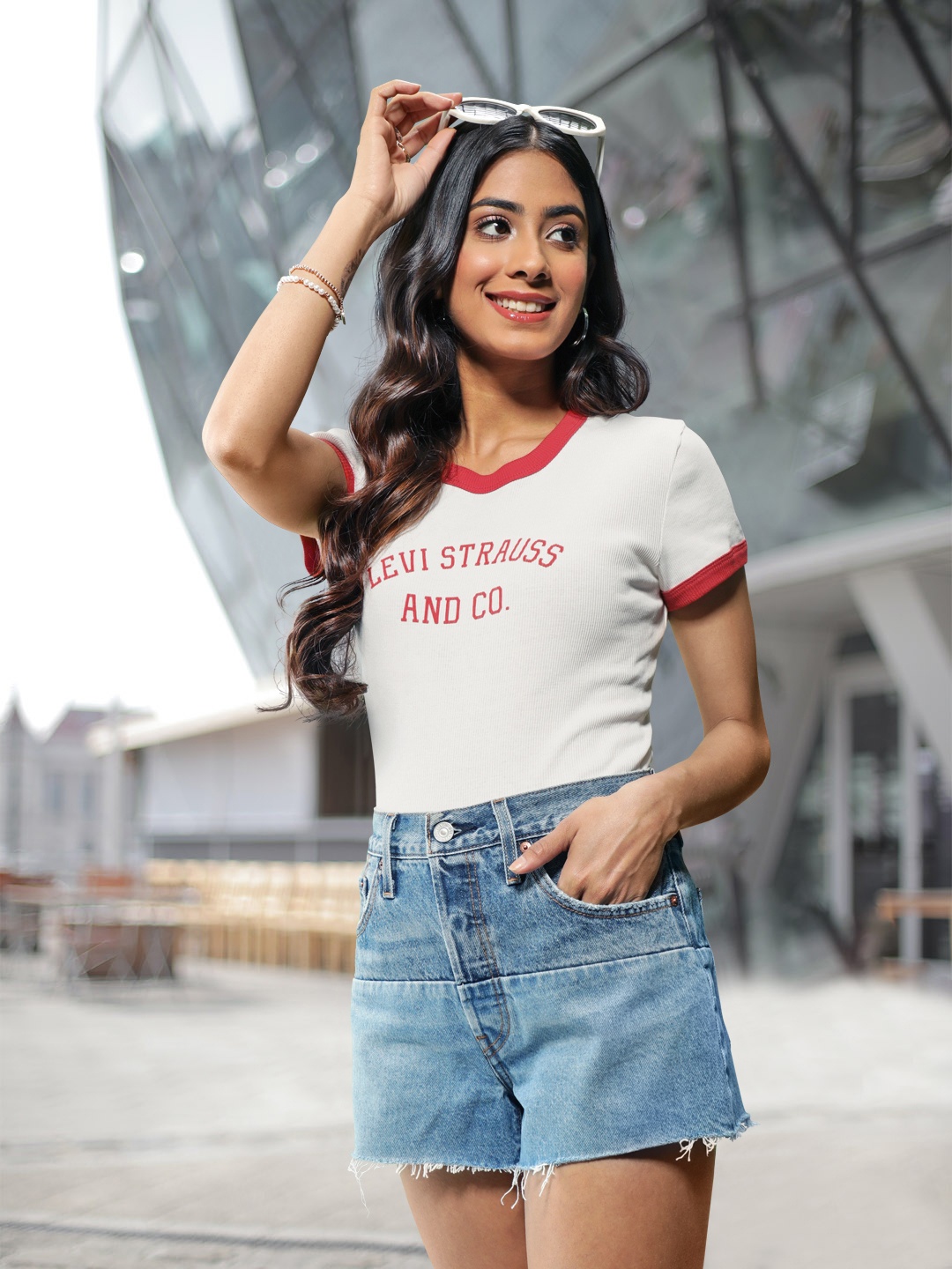 

Levis Women Pure Cotton Ribbed Brand Logo Printed T-shirt, White