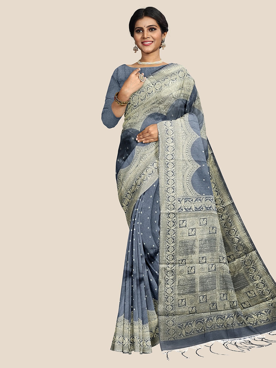 

The Chennai Silks Polka Dots Printed Saree, Grey