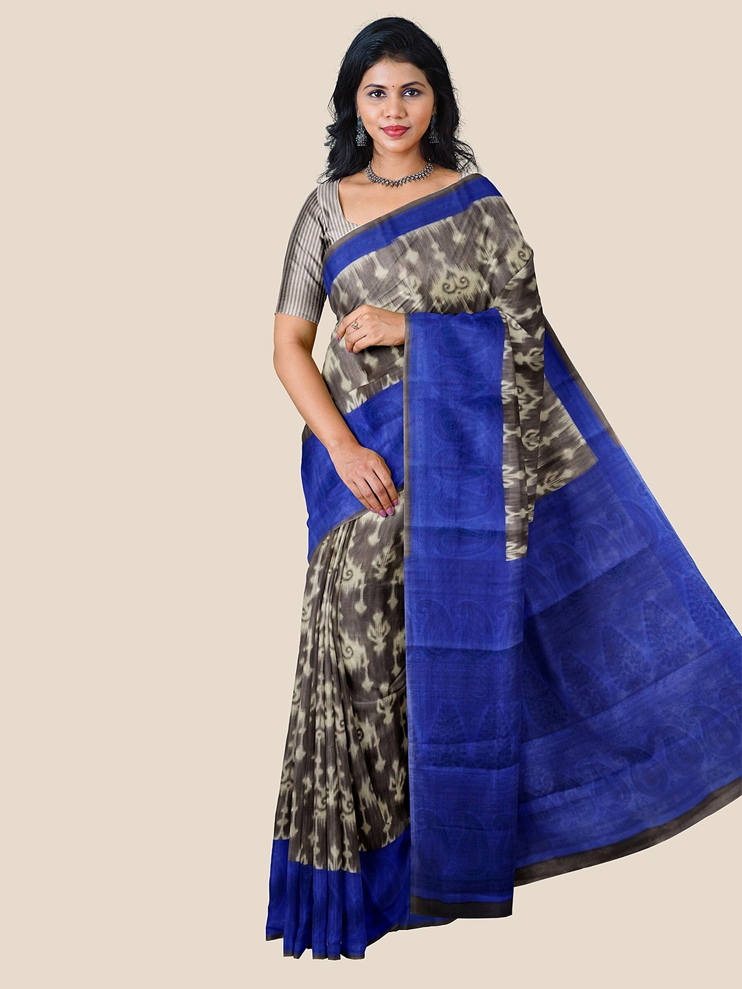 

The Chennai Silks Ethnic Motifs Pure Cotton Saree, Grey