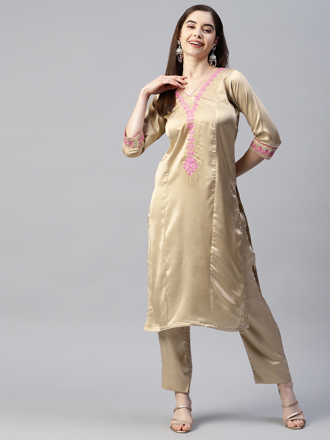 

SHADES OF FAASHION Women Floral Chikankari Kurta With Trousers, Beige