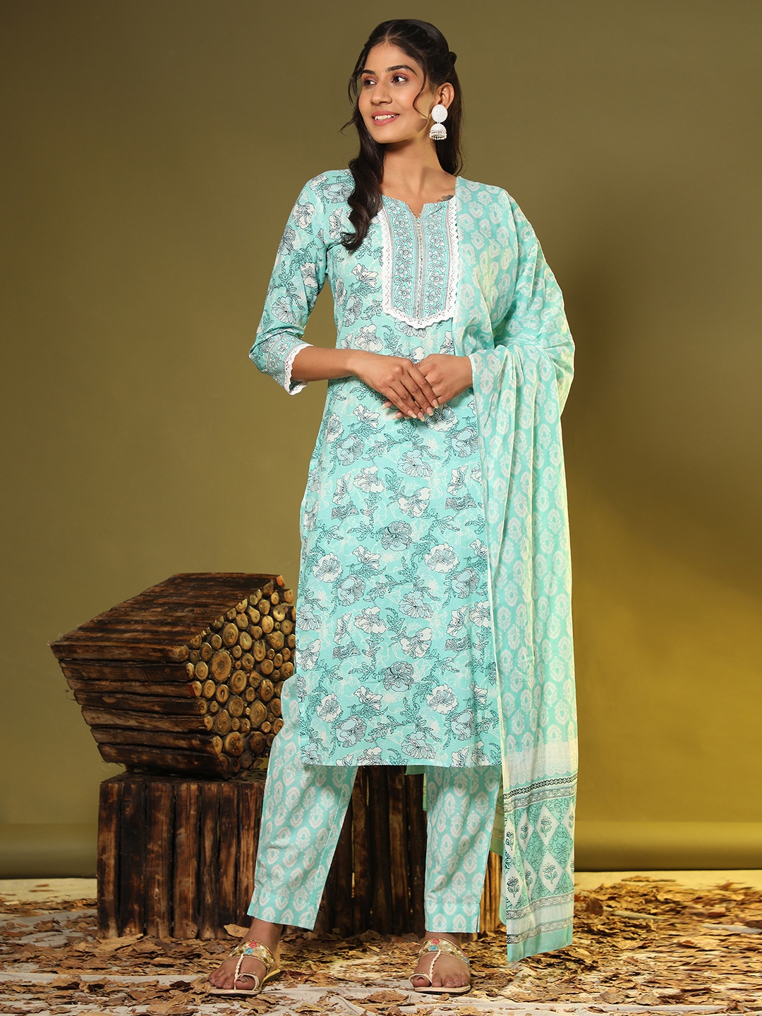 

Vbuyz Floral Printed Gotta Patti Pure Cotton Kurta with Trousers & With Dupatta, Blue