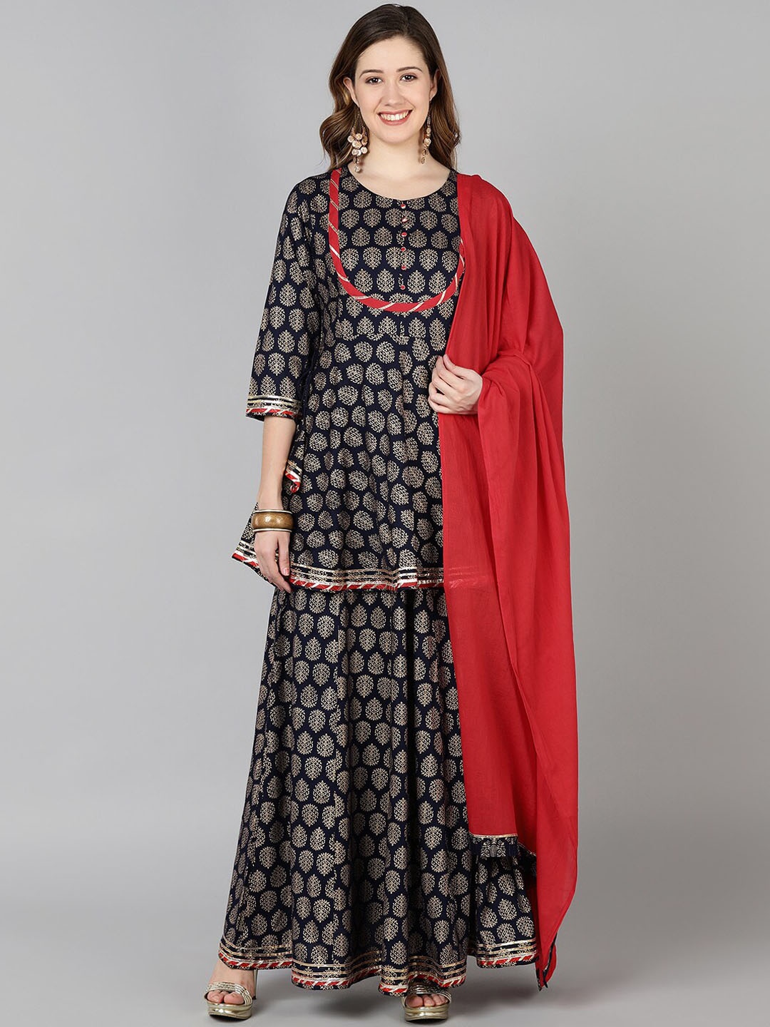 

Senyora Women Navy Blue Floral Printed Gotta Patti Kurti with Skirt & With Dupatta