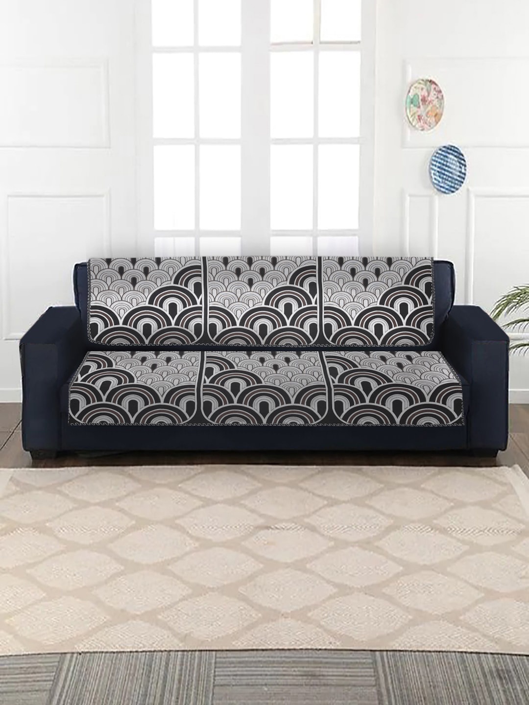 

MULTITEX Black & Grey 6 Pcs Printed Velvet 3-Seater Sofa Covers