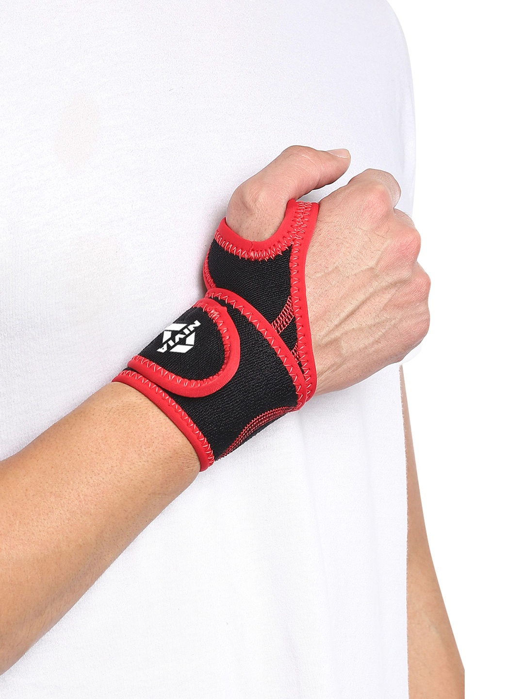 

NIVIA Colourblocked Orthopedic Wrist Support with Thumb, Red