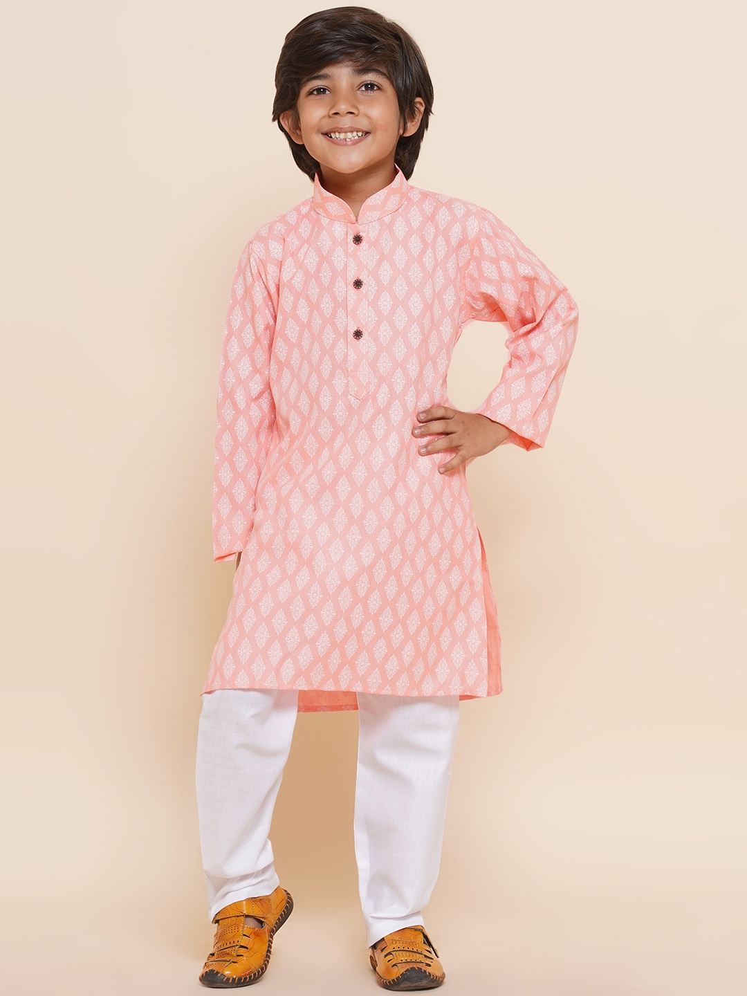 

Aj DEZInES Boys Ethnic Motifs Printed Pure Cotton Kurta with Pyjamas, Pink