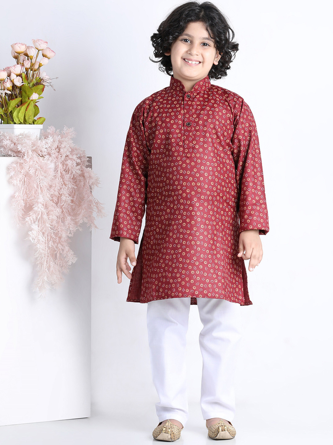 

Aj DEZInES Boys Printed Pure Cotton Kurta with Pyjamas, Maroon
