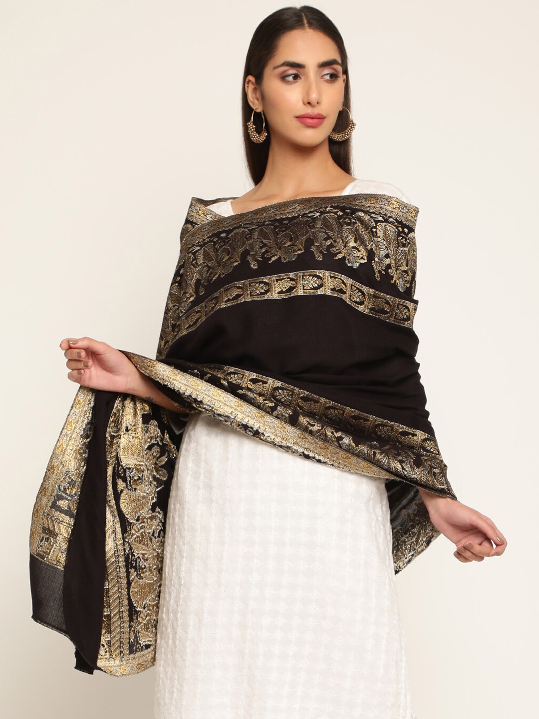 

La Vastraa Women Woven Design Pure Wool Shawl, Black