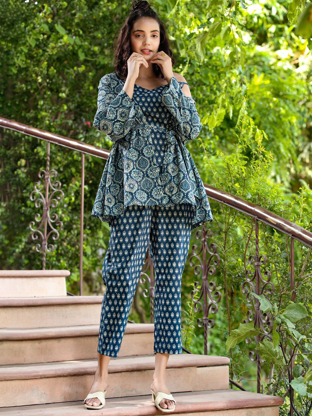 

JISORA Women Printed Pure Cotton Night Suit, Blue