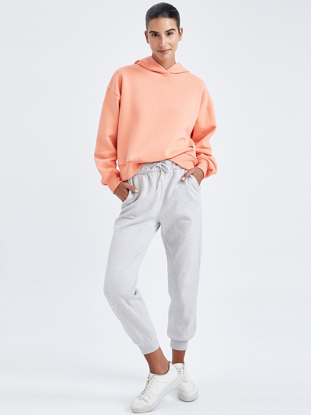 

DeFacto Women Mid Rise Joggers, Grey