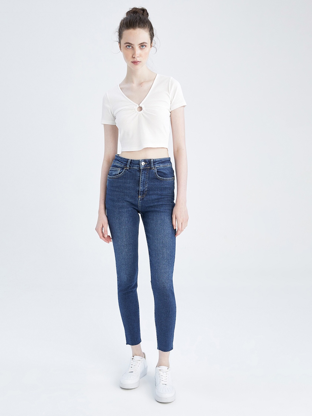 

DeFacto Women Slim Fit Jeans, Blue