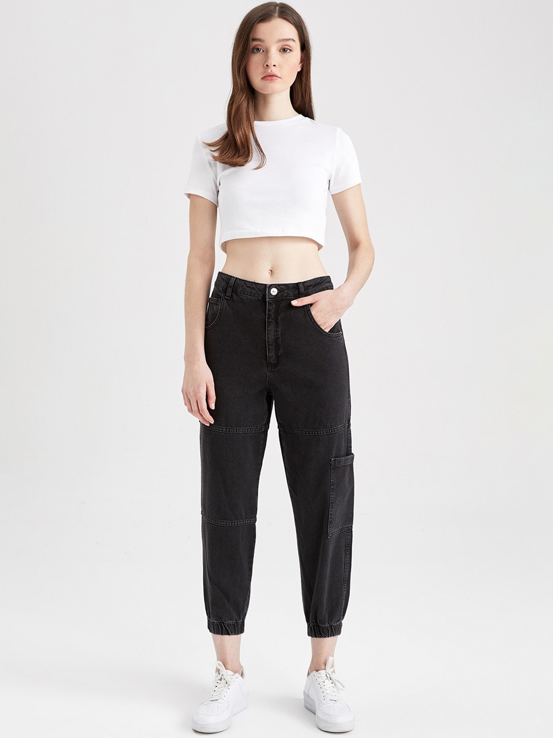 

DeFacto Women Mid Rise Pure Cotton Joggers, Black