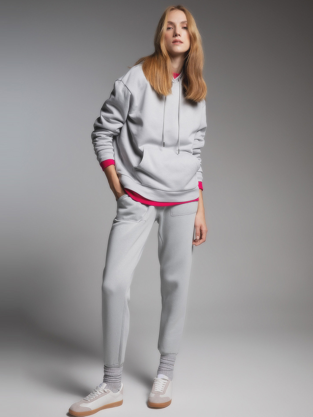

DeFacto Women Mid Rise Joggers, Grey