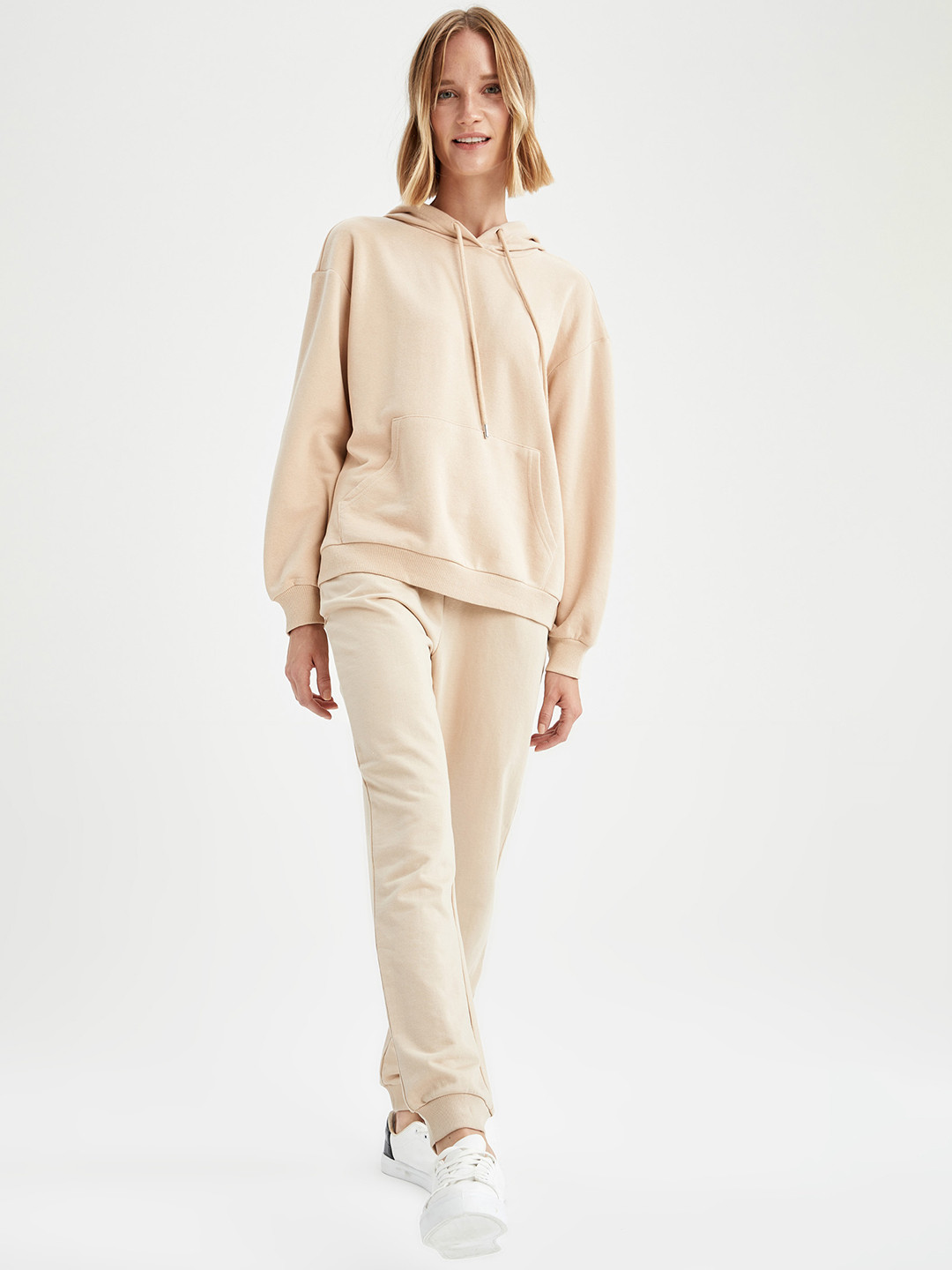 

DeFacto Women Mid Rise Joggers, Beige