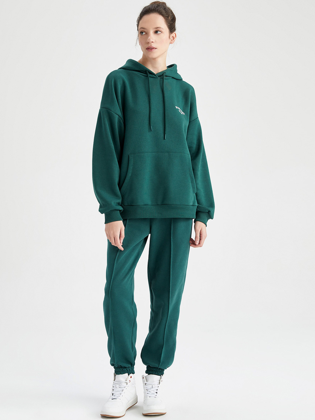 

DeFacto Women Mid Rise Regular Fit Joggers, Na