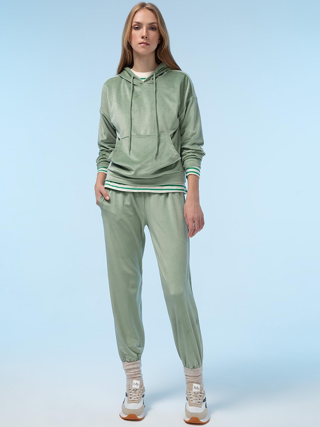

DeFacto Women Regular Fit Joggers, Green
