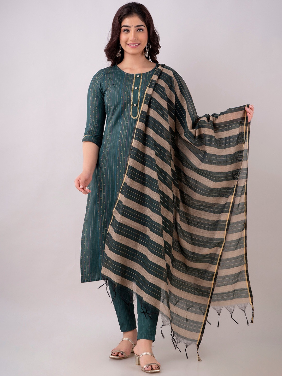 

CKM Women Ethnic Motifs Printed Kurta With Trousers & Dupatta, Green