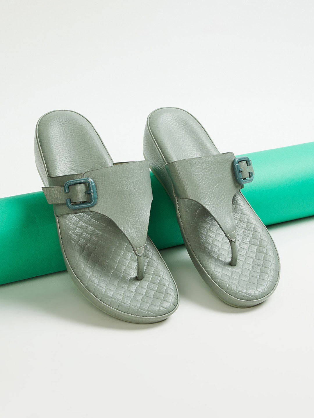 

CODE by Lifestyle Women Open Toe Flats With Buckles, Green