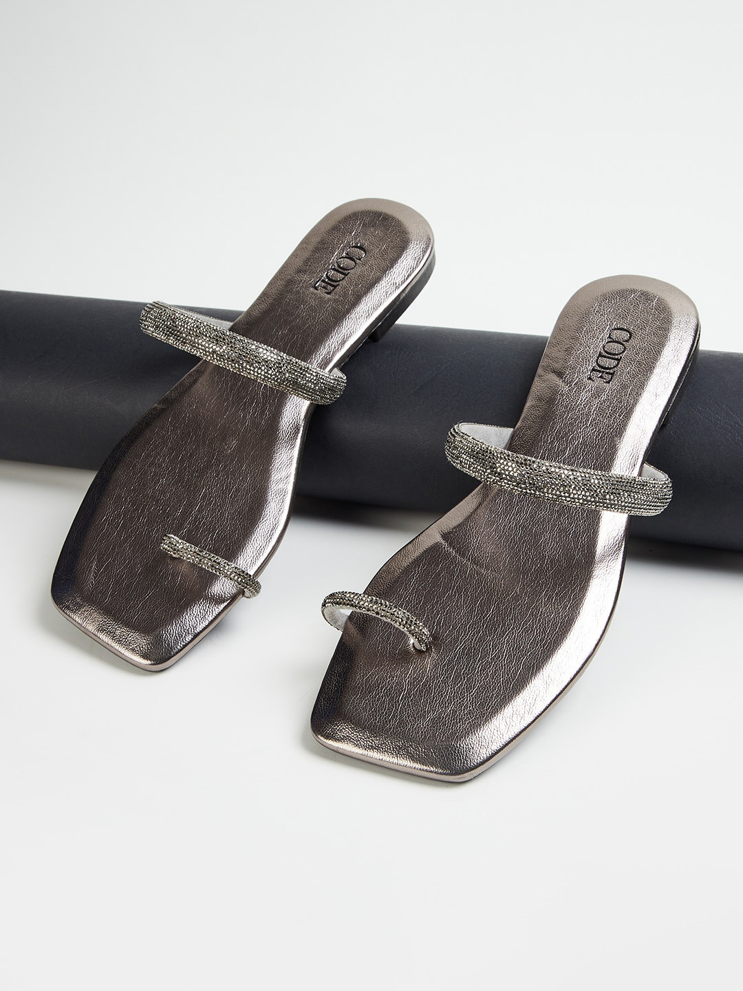 

CODE by Lifestyle Women Embellished One Toe Flats, Grey