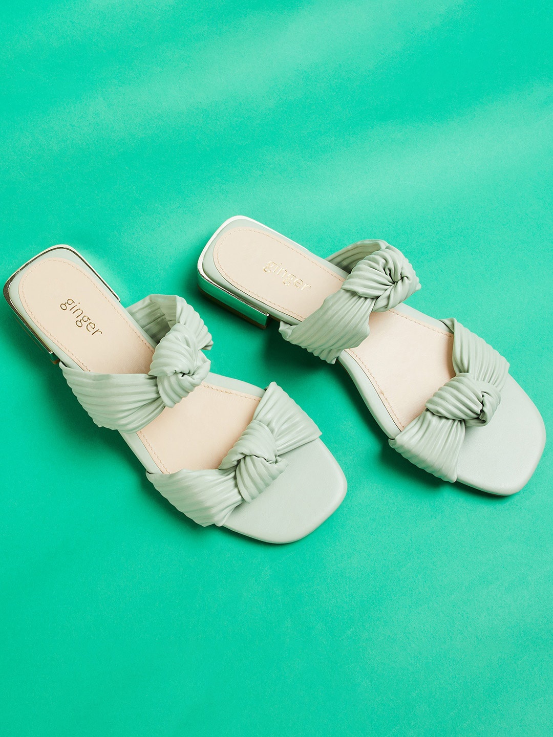 

Ginger by Lifestyle Women Open Toe Flats, Green