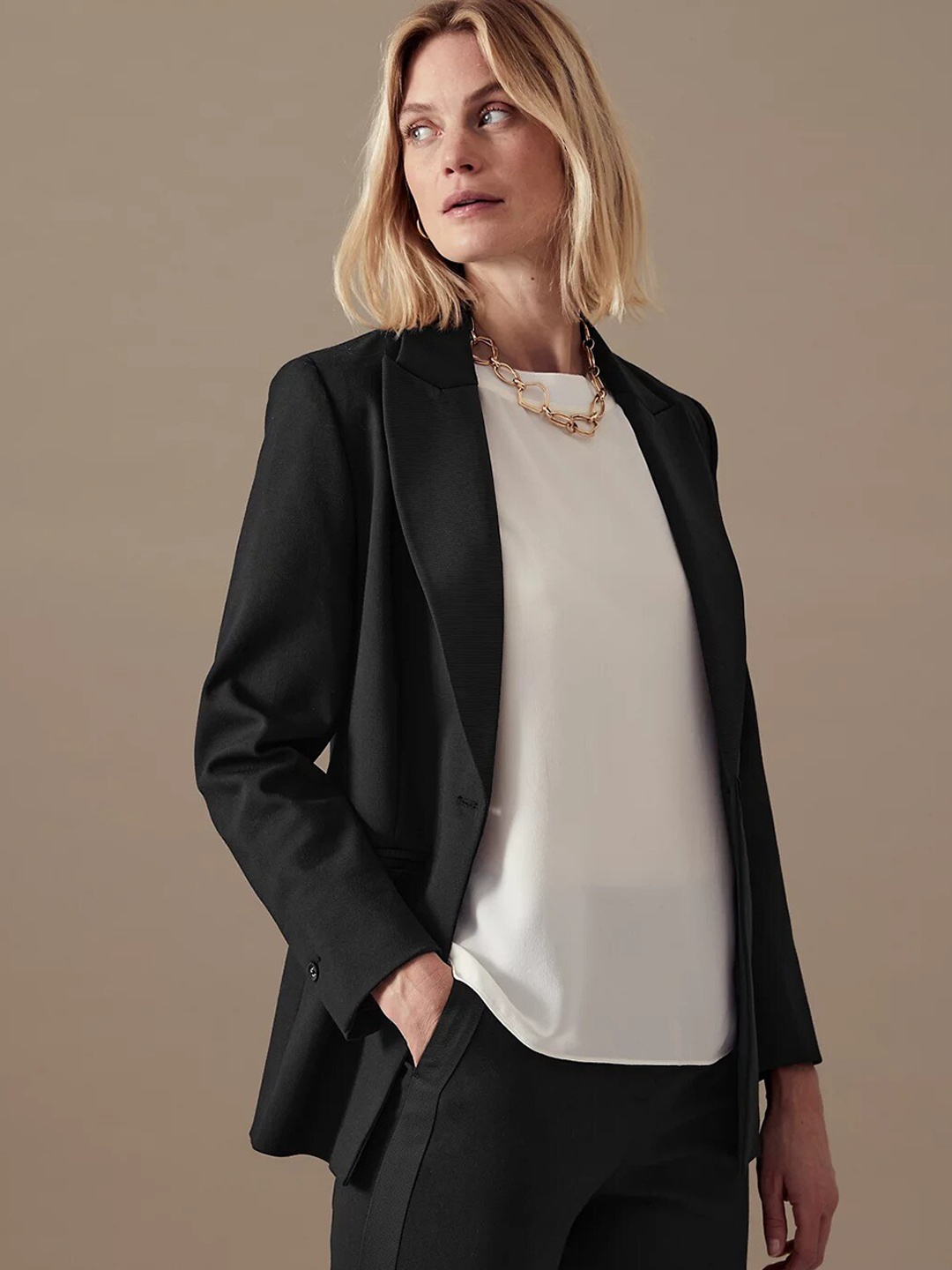 

Marks & Spencer Women Notched Lapel Single-Breasted Blazer, Black