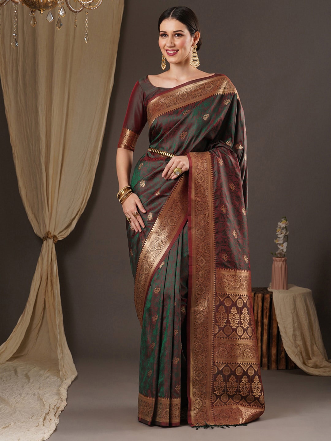 

Anouk Woven Design Zari Banarasi Saree, Maroon