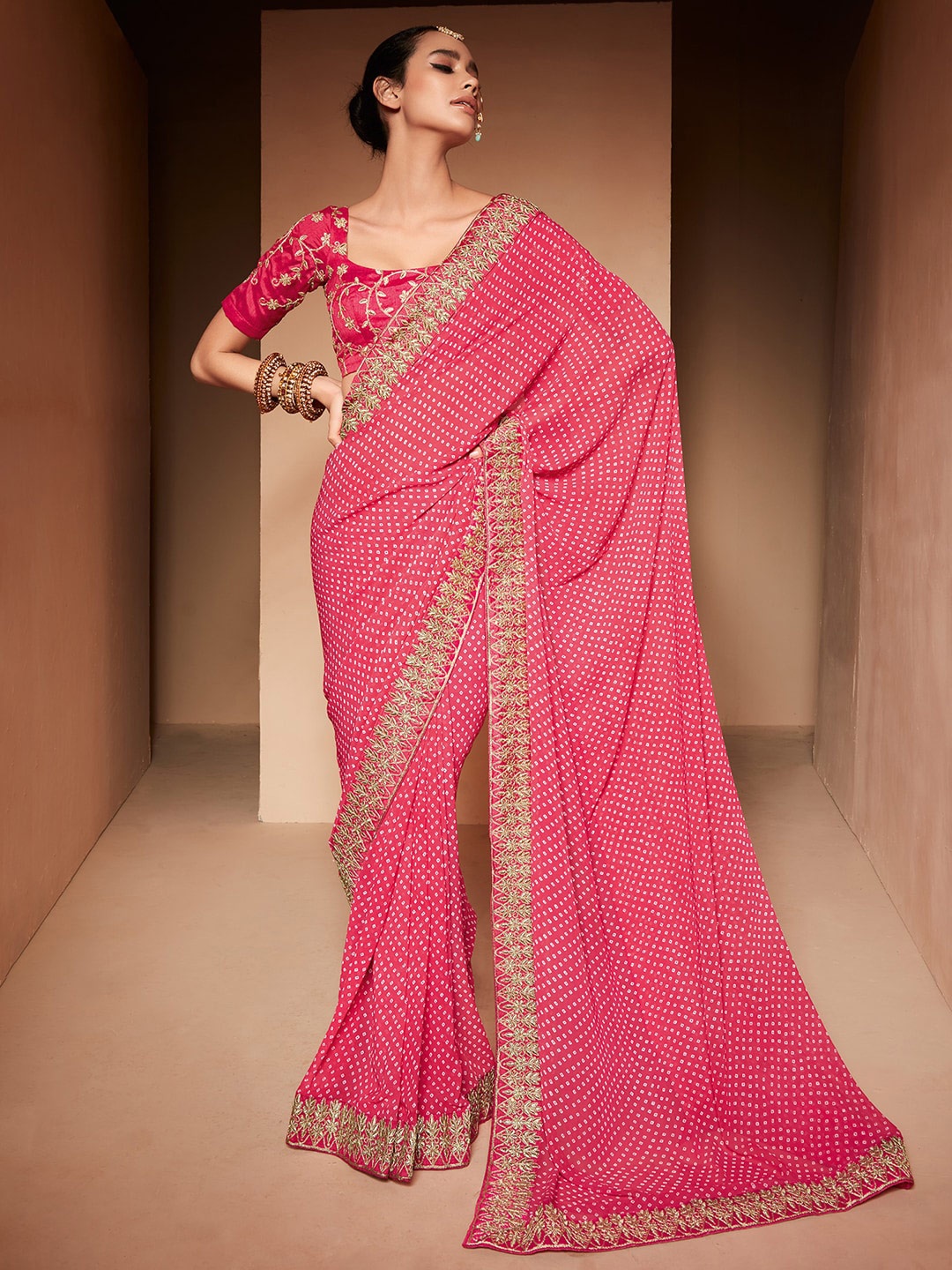 

Anouk Bandhani Embroidered Bandhani Saree, Pink