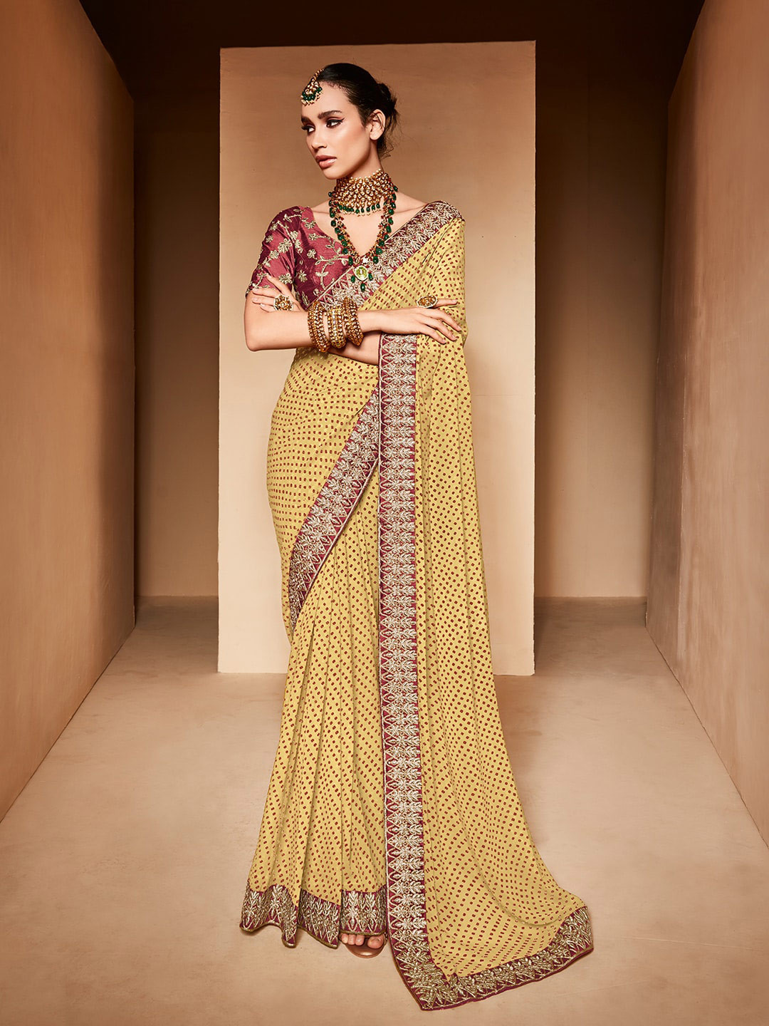

Anouk Bandhani Pure Georgette Bandhani Saree, Cream