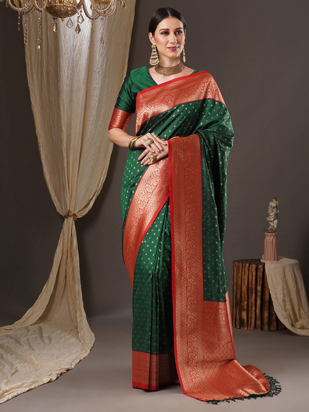 

Anouk Zari Silk Blend Banarasi Saree, Green