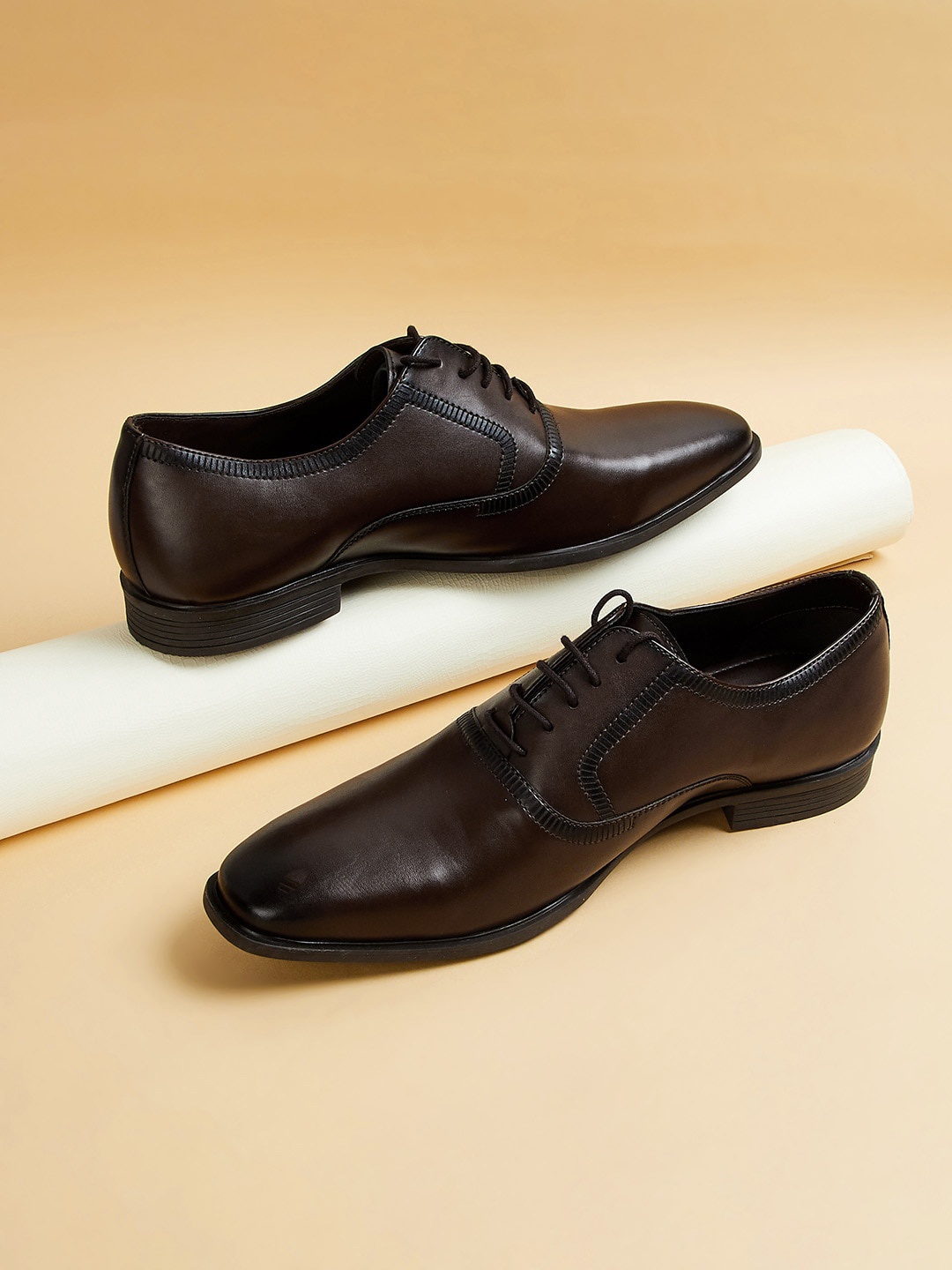 

CODE by Lifestyle Men Textured Square Toe Formal Oxfords, Brown