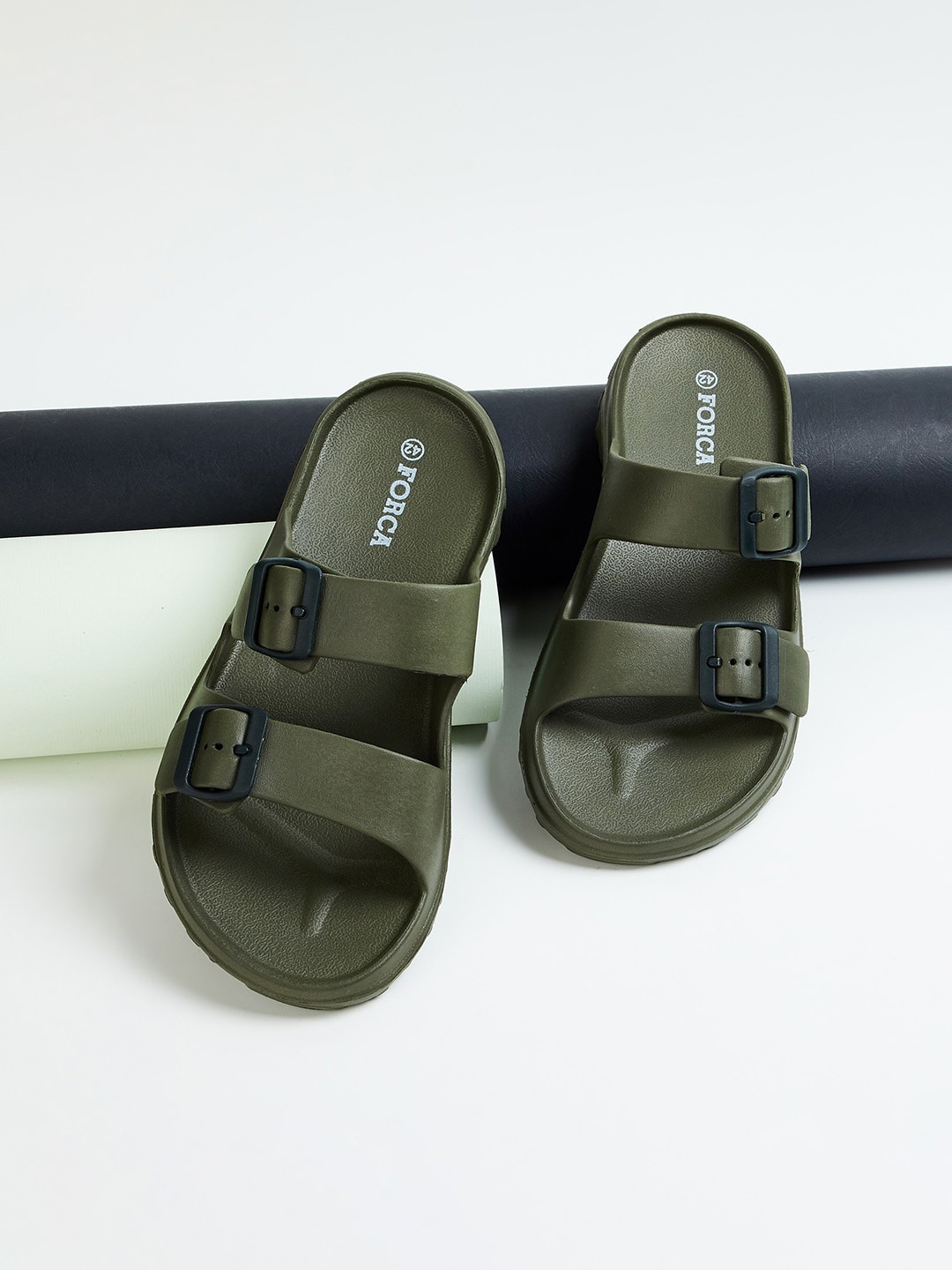 

Forca by Lifestyle Men Solid Sliders, Olive