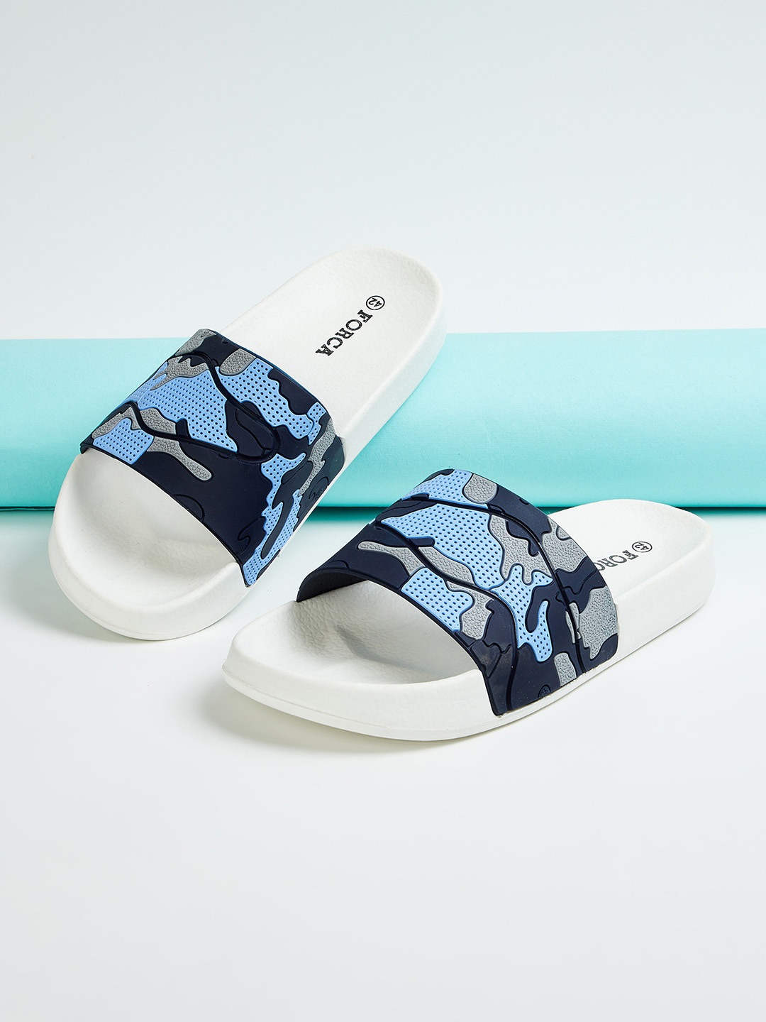 

Forca by Lifestyle Men Printed Synthetic Sliders, White