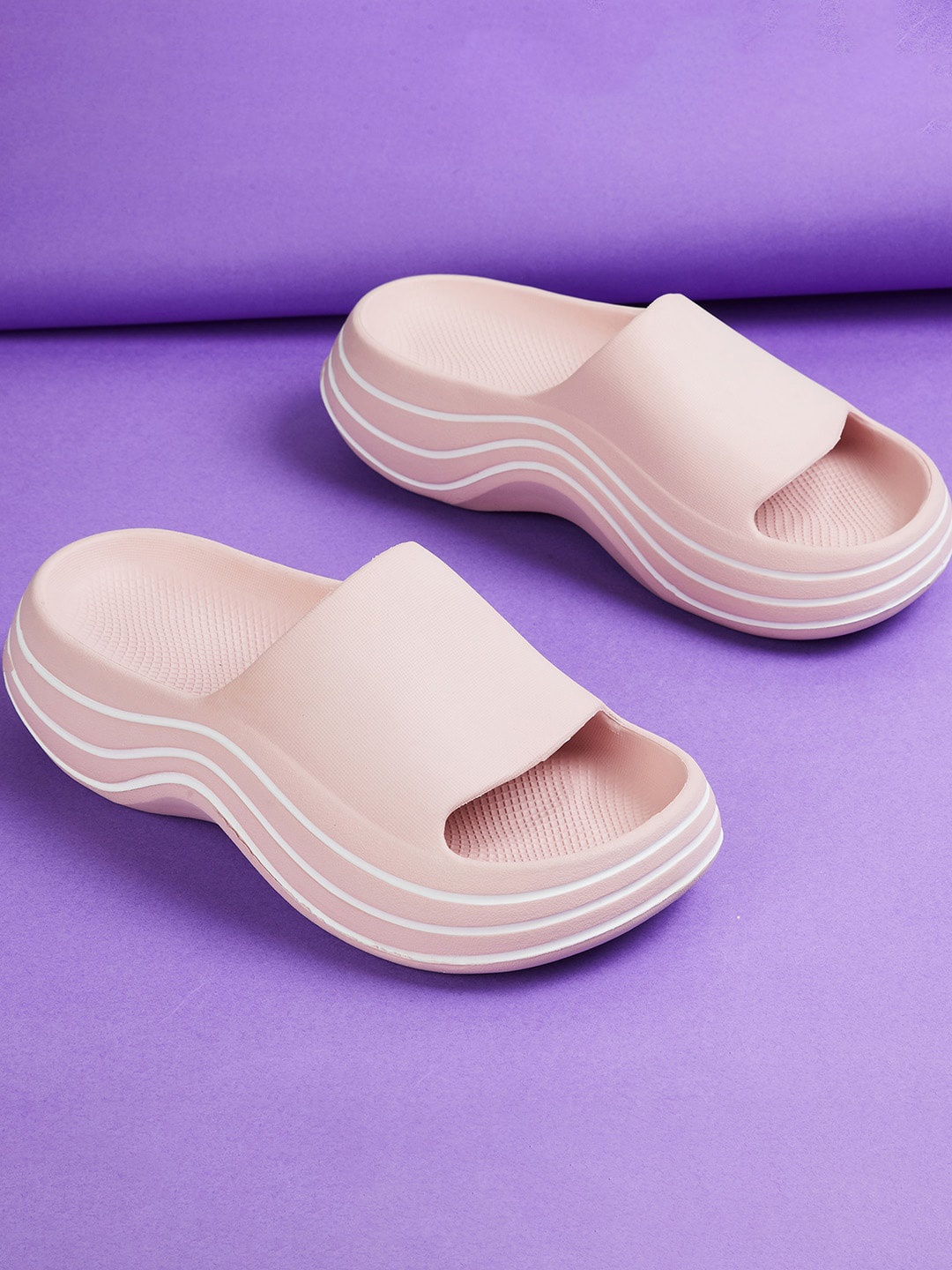 

Ginger by Lifestyle Women Solid Sliders, Pink