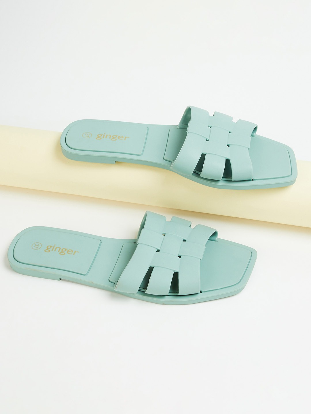 

Ginger by Lifestyle Women Open Toe Flats, Green