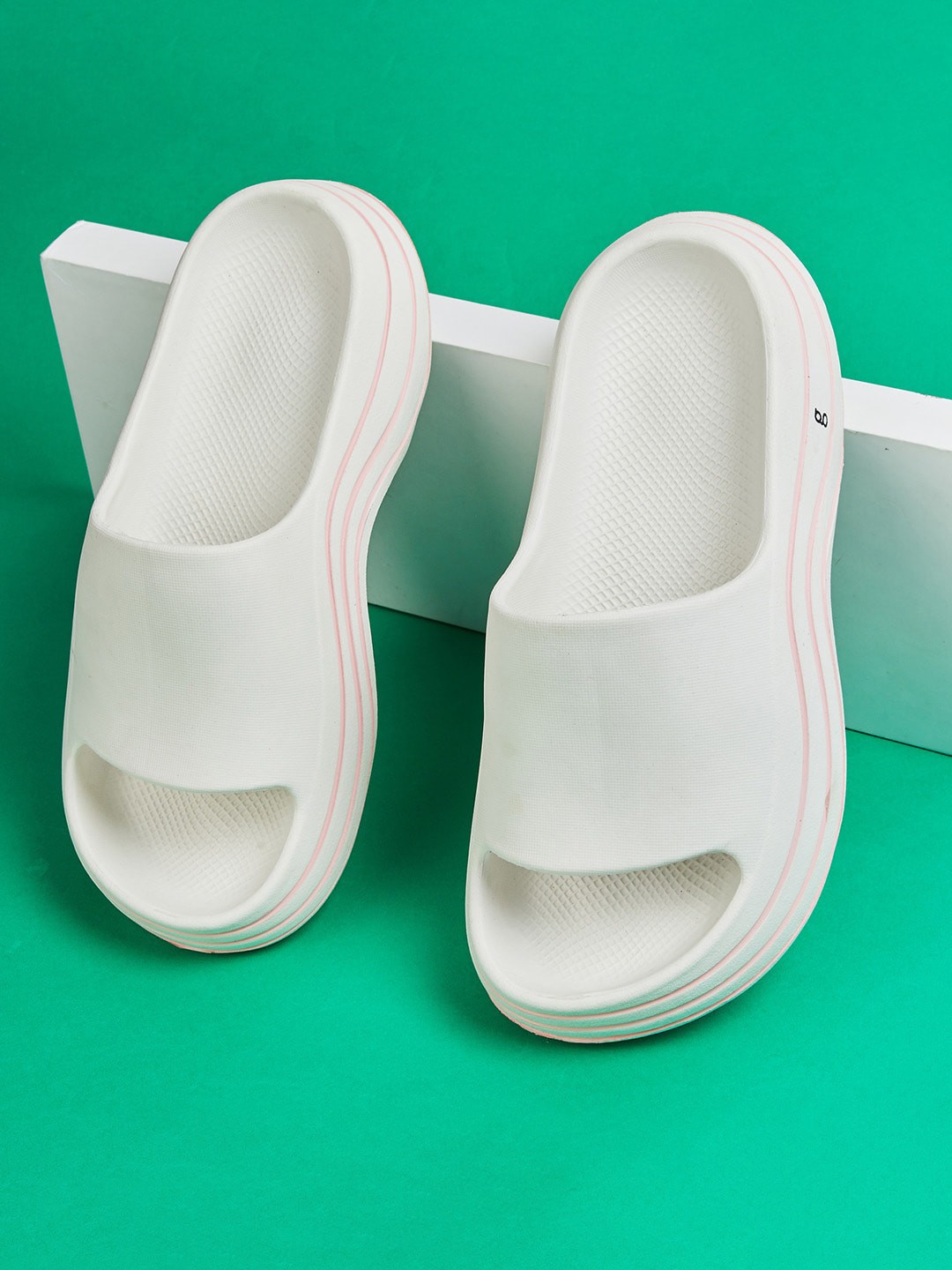 

Ginger by Lifestyle Women Slip On Sliders, White