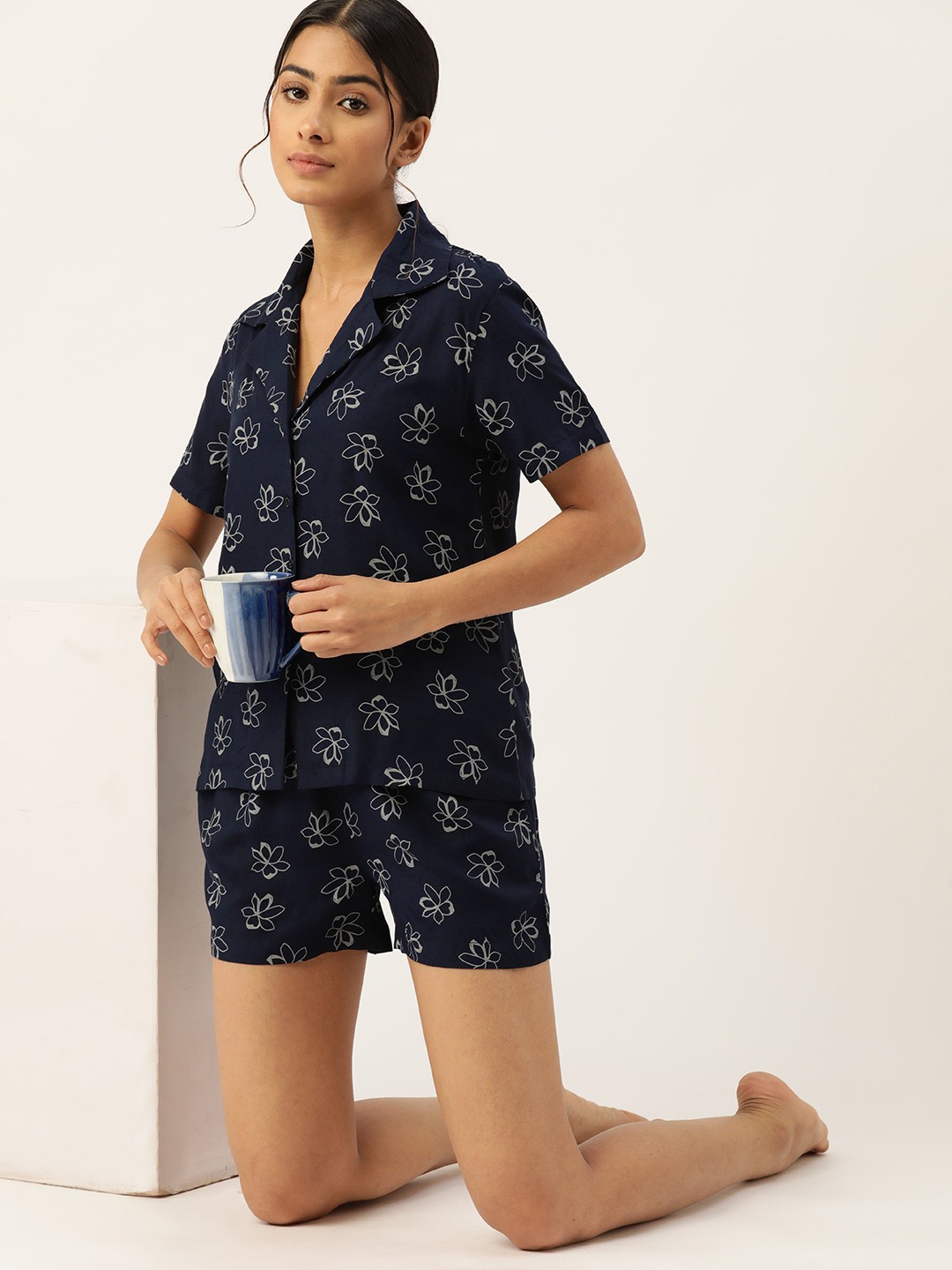 

ETC Women Floral Printed Short Set, Navy blue
