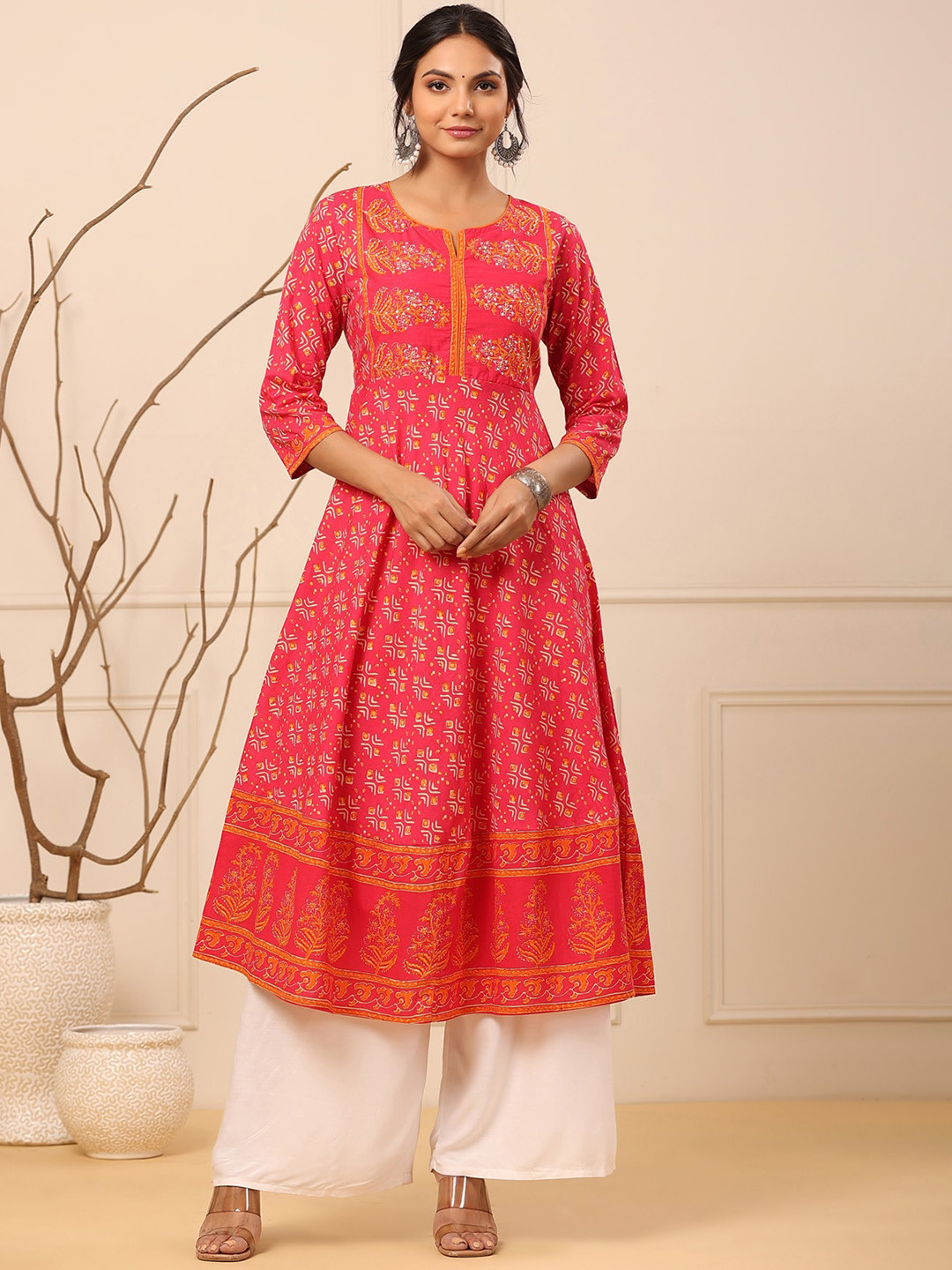 

Rain & Rainbow Ethnic Motifs Printed Cotton Anarkali Kurta, Fuchsia