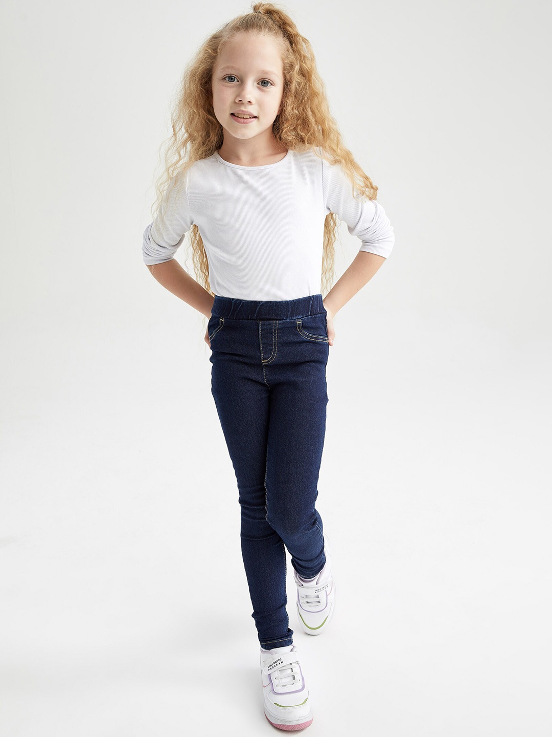 

DeFacto Girls Mid Rise Trousers, Blue