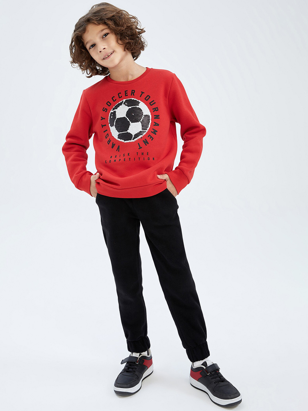 

DeFacto Boys Mid Rise Joggers, Black