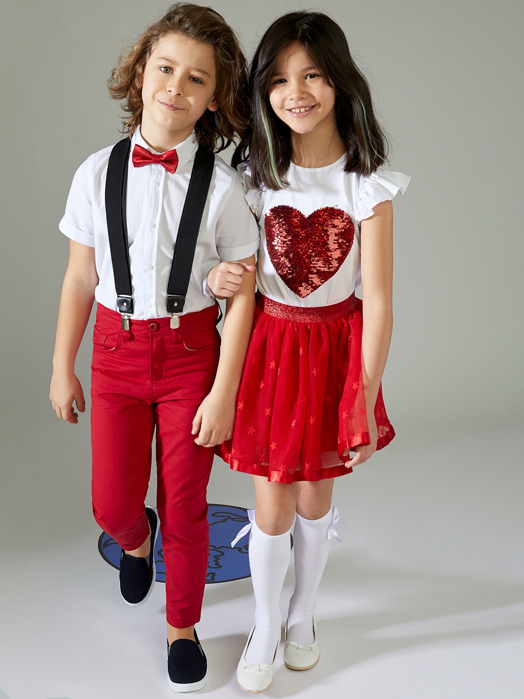 

DeFacto Boys Mid Rise Pure Cotton Chinos Trousers, Red