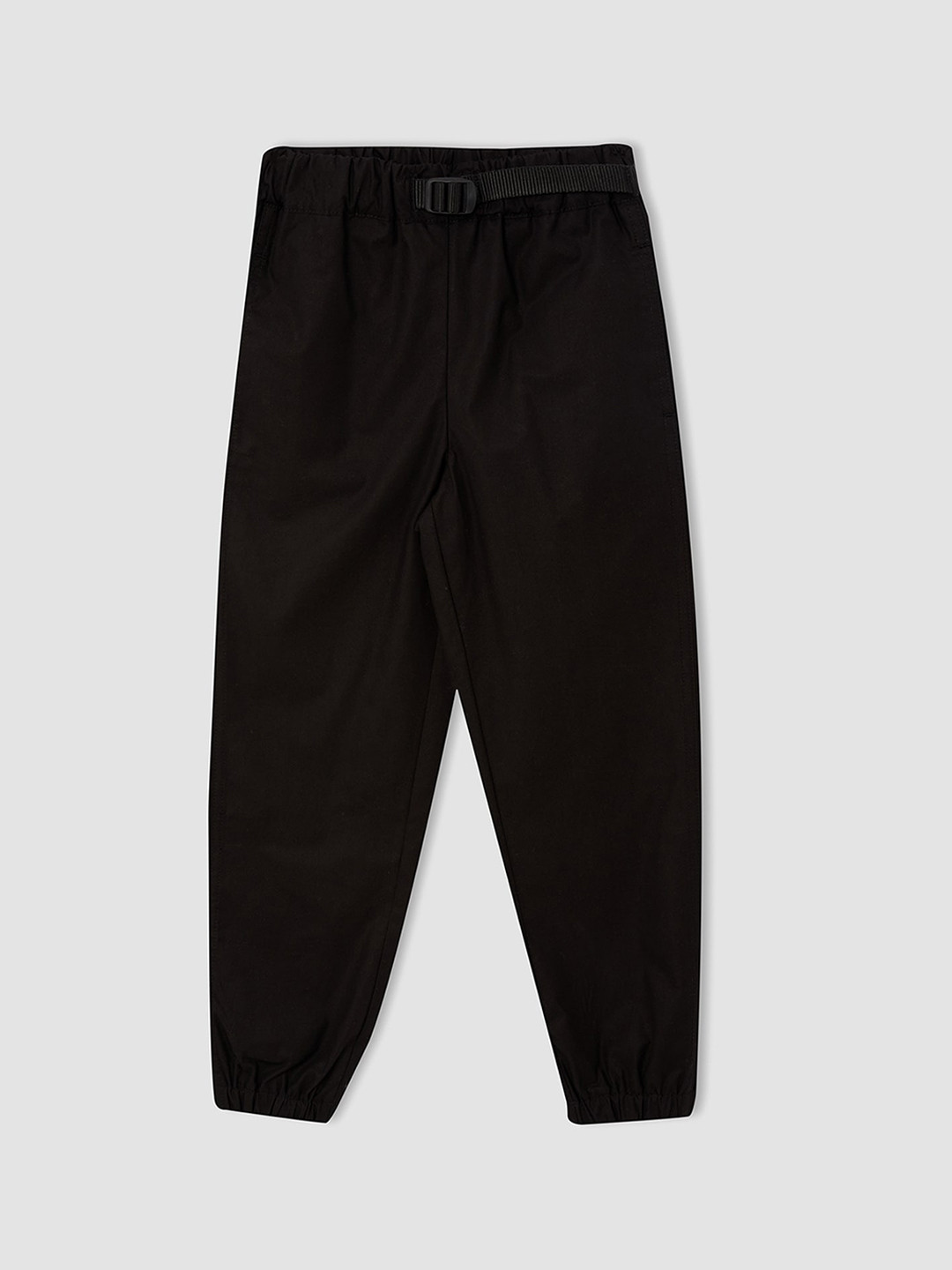 

DeFacto Boys Mid-Rise Regular Fit Pure Cotton Joggers, Black