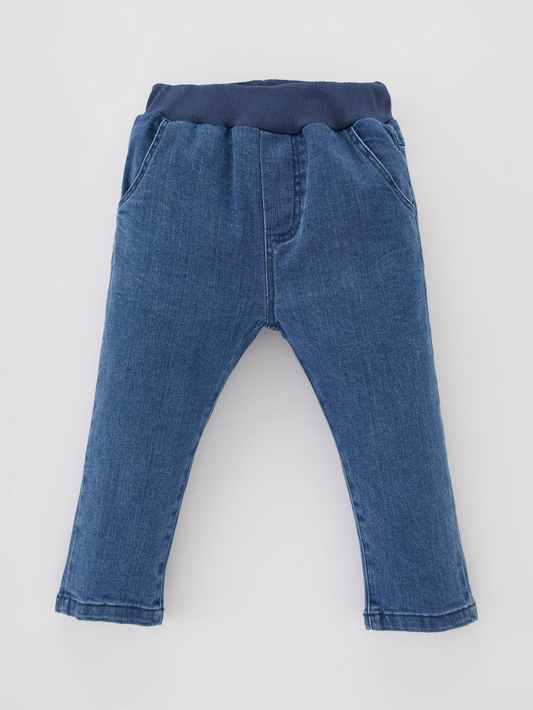 

DeFacto Boys Mid-Rise Regular Fit Jeans, Blue