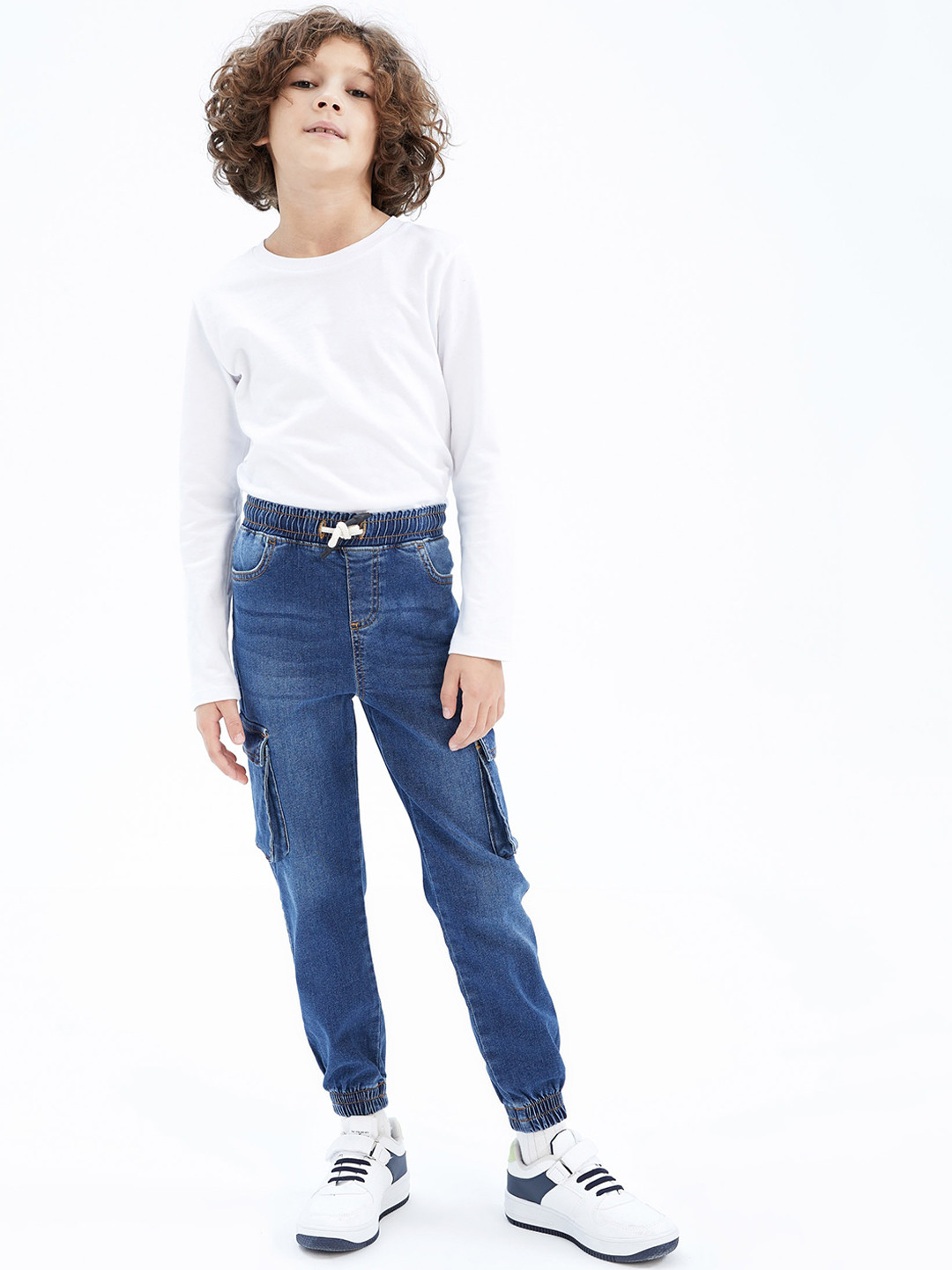 

DeFacto Boys Solid Joggers, Blue