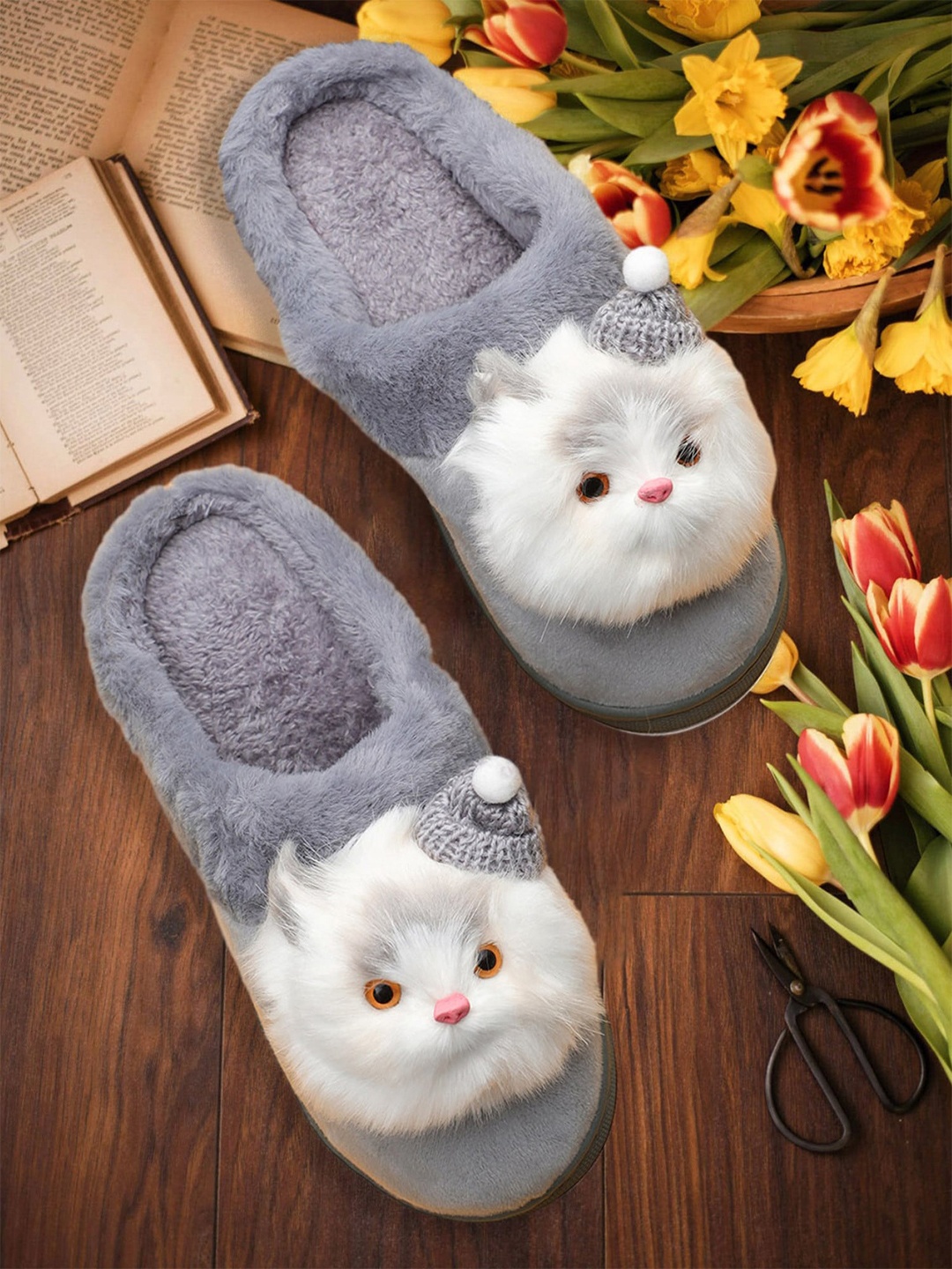 

Pampy Angel Women Room Slippers, Grey
